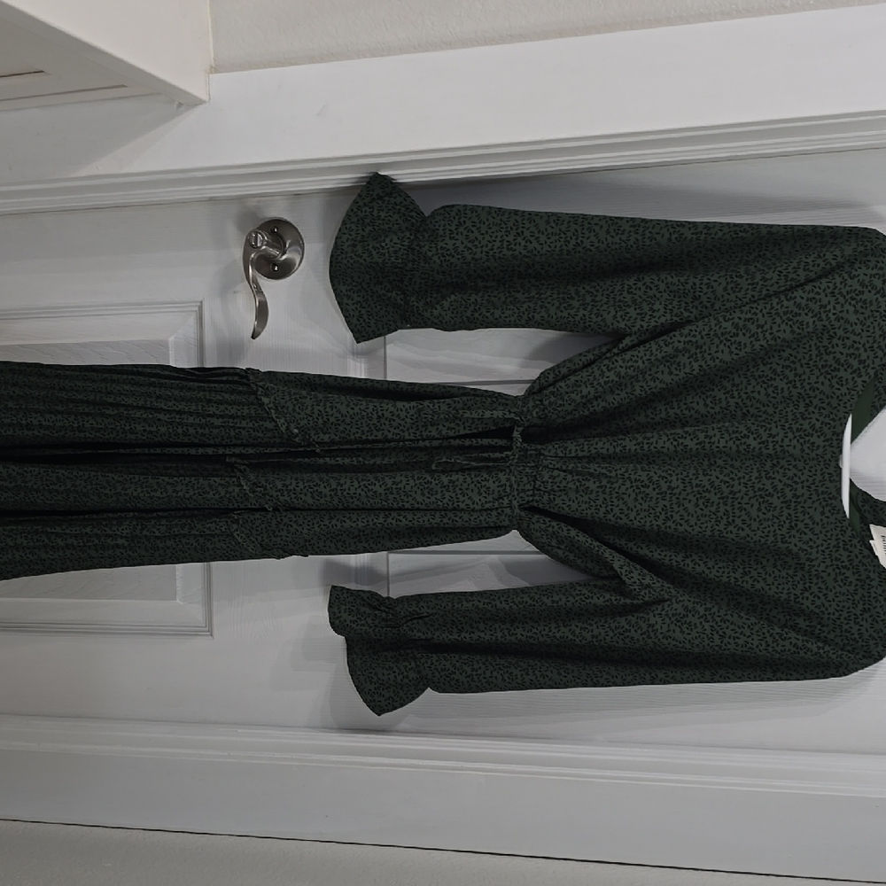 Green Long-Sleeve Dress